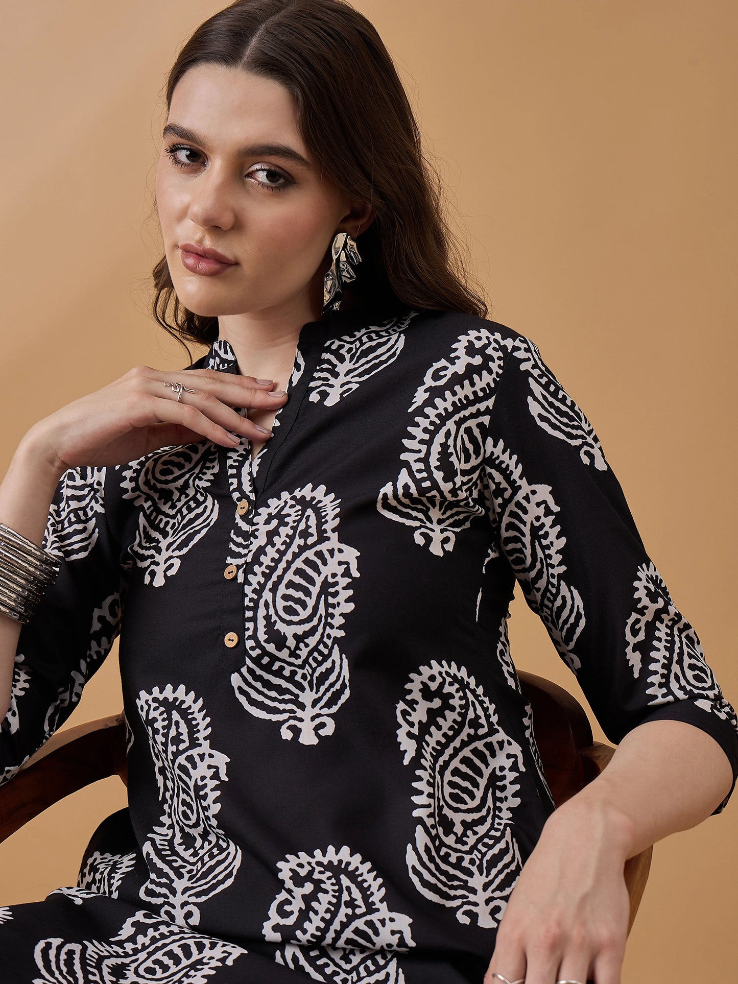 Black &amp; White Ethnic Printed Kurta for Women